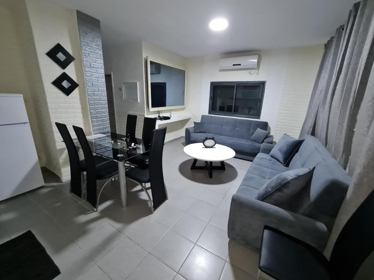 Appartement Housing Unit In The Moshav à Mishmār Hāyardin Extérieur photo